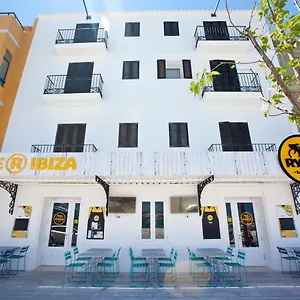 Ryans La Marina Hotel Ibiza